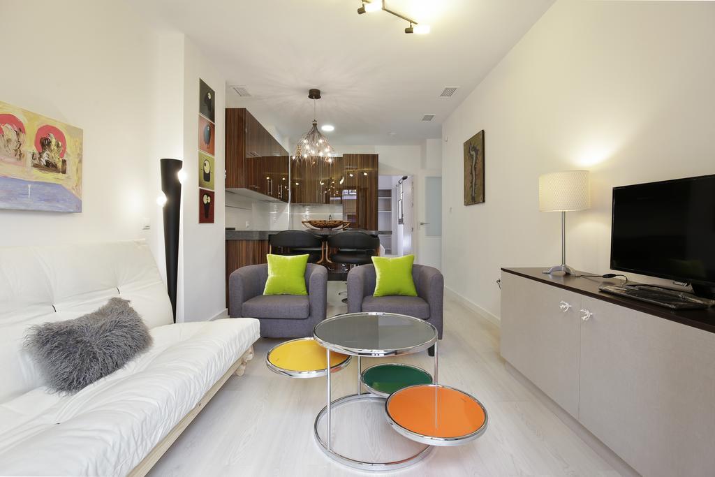 Hi Room - Smart Apartments - Ac Granada Luaran gambar